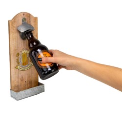 Decapsuleur en bois et metal motif biere